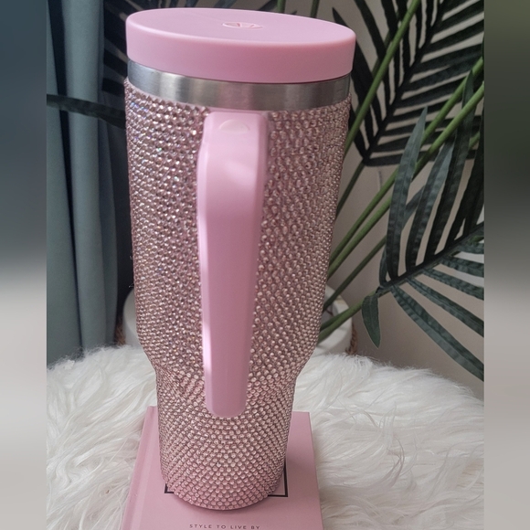Hydrapeak Pink and Silver Rhinestone 40 OZ Tumbler - Picture 3 of 7